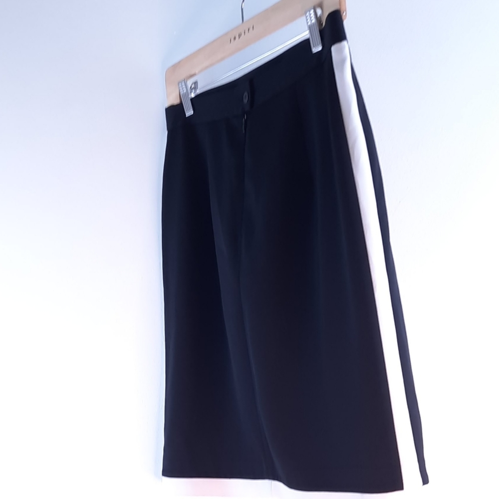 Bogato Classic size 10 Midi black & white lined skirt - Picture 9 of 17